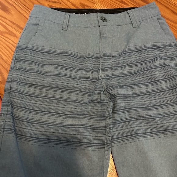 Volcom O’neil. Boys shorts swim trunks board shorts size 28 - Picture 3 of 4